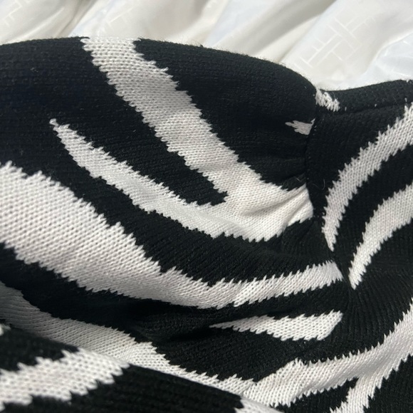 Nwt wrangler retro poofy sleeve sweater - Picture 4 of 9